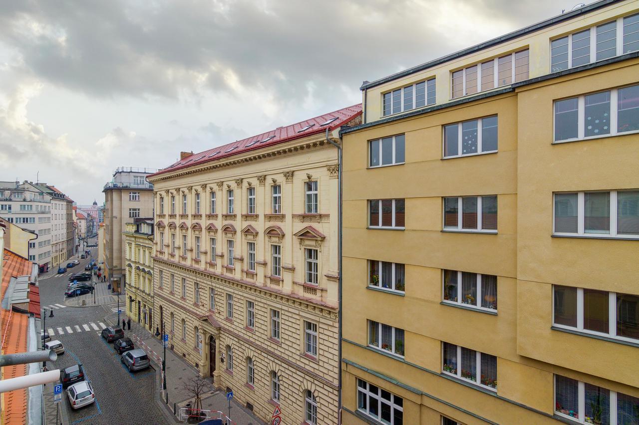 Air Conditioned Terrace Apartment Prag Dış mekan fotoğraf